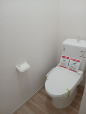 仙台市宮城野区福室、新築一戸建てのトイレ画像です
