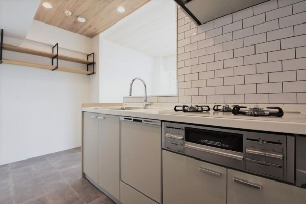 仙台市宮城野区岩切、マンションのキッチン画像です