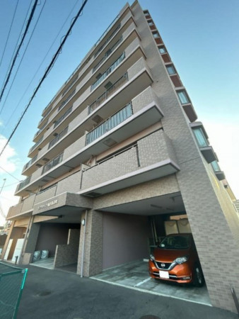 仙台市宮城野区福田町、マンションの外観画像です