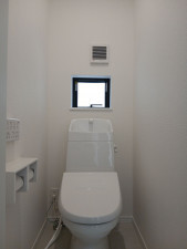 仙台市宮城野区新田、新築一戸建てのトイレ画像です