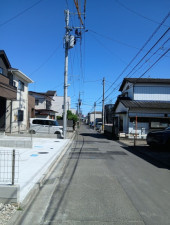 仙台市宮城野区新田、新築一戸建ての前面道路を含む現地写真画像です