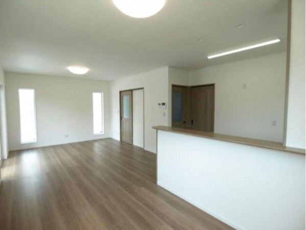 多賀城市新田、新築一戸建ての居間画像です