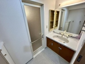 仙台市宮城野区鶴ケ谷、マンションの画像です