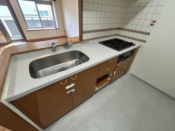 仙台市宮城野区鶴ケ谷、マンションの画像です