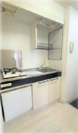 仙台市宮城野区原町、マンションのキッチン画像です