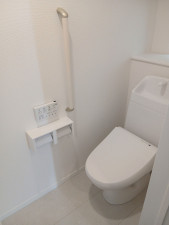 仙台市宮城野区白鳥、新築一戸建てのトイレ画像です