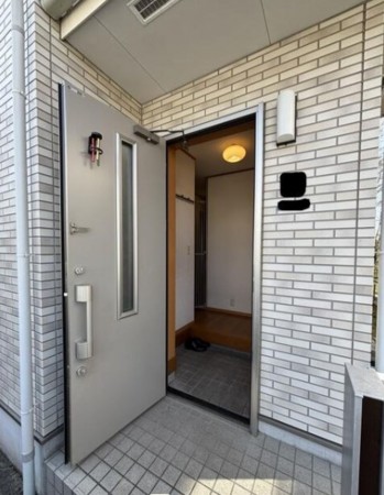 仙台市宮城野区自由ケ丘、中古一戸建ての玄関画像です