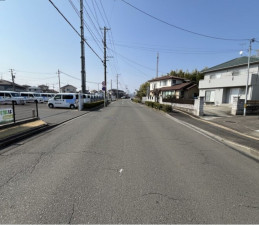 仙台市宮城野区福室、新築一戸建ての前面道路を含む現地写真画像です