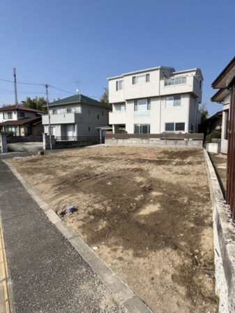 仙台市宮城野区福室、新築一戸建ての前面道路を含む現地写真画像です