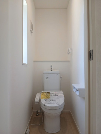 多賀城市新田、新築一戸建てのトイレ画像です