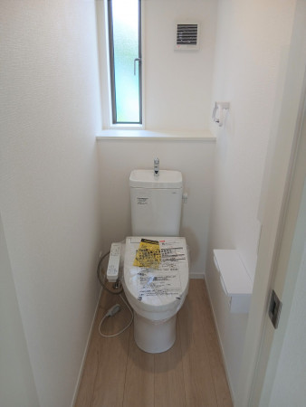 多賀城市新田、新築一戸建てのトイレ画像です