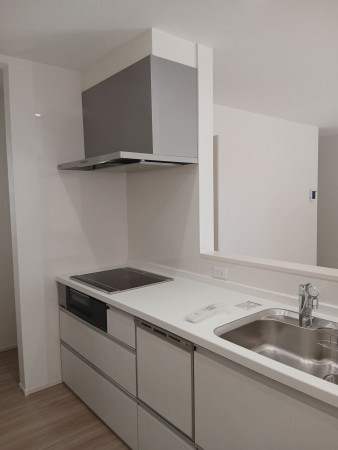 多賀城市鶴ケ谷、新築一戸建てのキッチン画像です