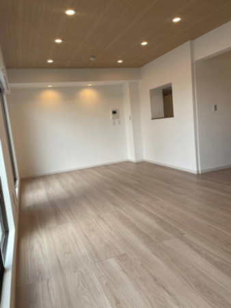 八千代市八千代台西、マンションの居間画像です
