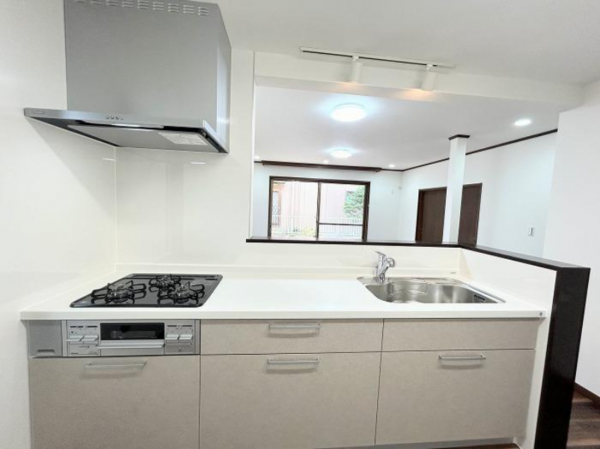 八千代市八千代台北、中古一戸建てのキッチン画像です