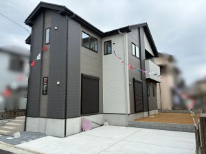 八千代市勝田台南、新築一戸建ての外観画像です
