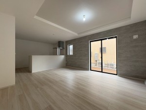 八千代市勝田台南、新築一戸建ての居間画像です