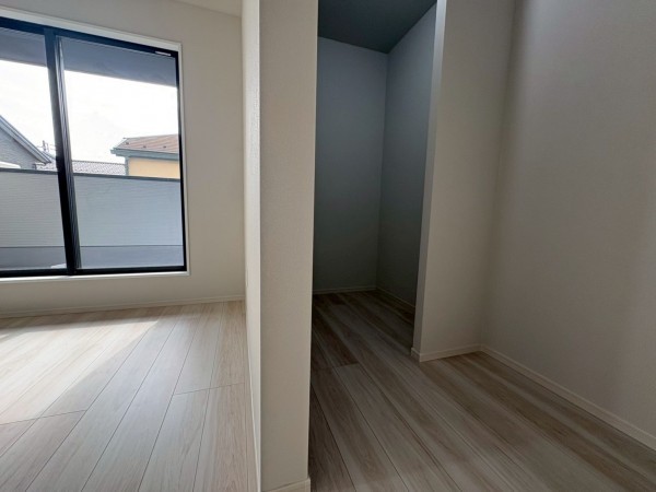 八千代市勝田台南、新築一戸建ての収納画像です