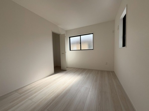 八千代市勝田台南、新築一戸建ての画像です