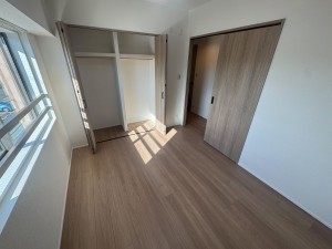 八千代市萱田町、マンションの居間画像です