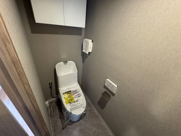 八千代市萱田町、マンションのトイレ画像です