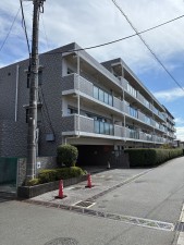 八千代市大和田新田、マンションの外観画像です