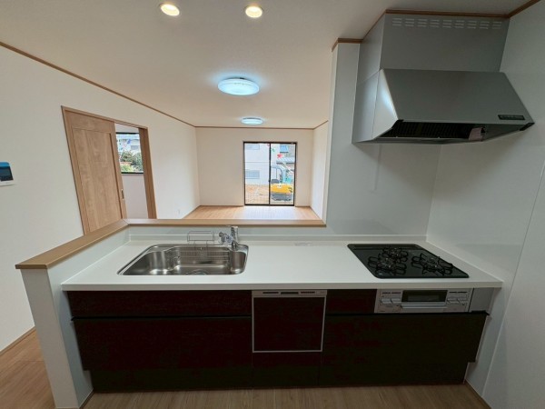 八千代市八千代台東、新築一戸建てのキッチン画像です