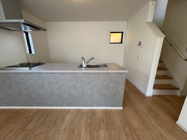 八千代市大和田新田、新築一戸建てのキッチン画像です