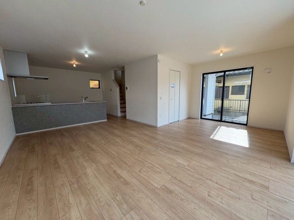 八千代市大和田新田、新築一戸建ての居間画像です