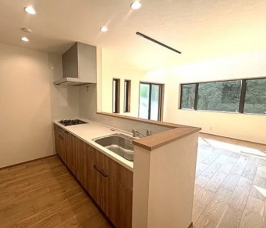 川西市東畦野、新築一戸建てのキッチン画像です