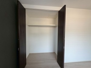 川西市多田院、新築一戸建ての収納画像です