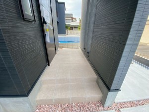 川西市多田院、新築一戸建ての外観画像です