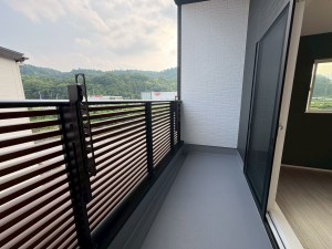 川西市多田院、新築一戸建てのバルコニー画像です