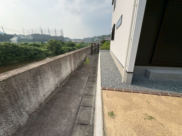 川西市多田院、新築一戸建ての外観画像です