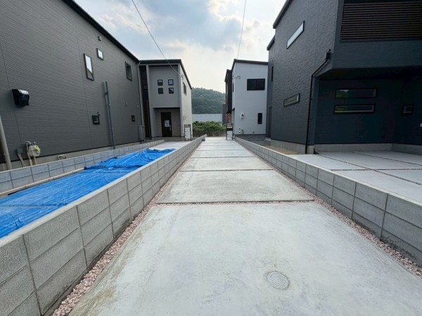 川西市多田院、新築一戸建ての外観画像です