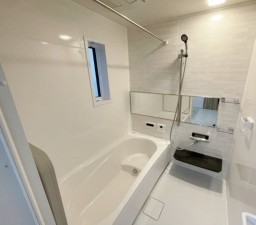 川西市清和台、新築一戸建ての風呂画像です