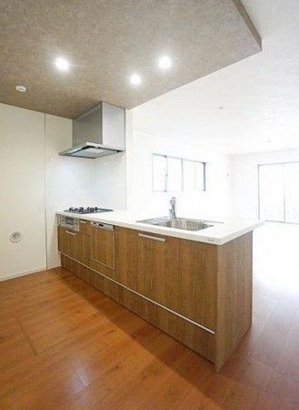 川西市大和、新築一戸建てのキッチン画像です