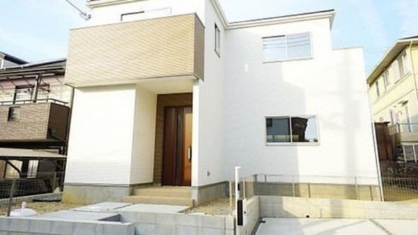 川西市大和、新築一戸建ての外観画像です