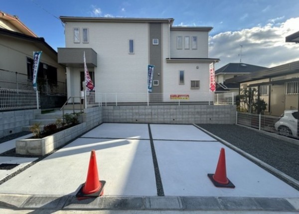川西市水明台、新築一戸建ての外観画像です