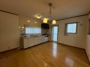 川西市小戸、中古一戸建てのキッチン画像です