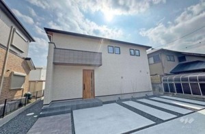 川西市緑台、新築一戸建ての外観画像です