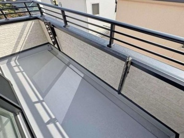 川西市緑台、新築一戸建てのバルコニー画像です