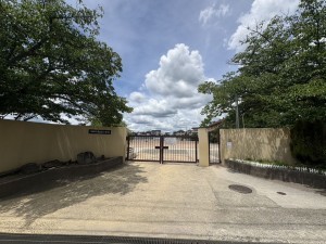 川西市大和、中古一戸建ての小学校画像です