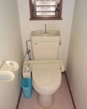 川西市一庫、中古一戸建てのトイレ画像です
