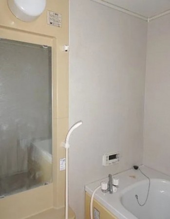 川西市一庫、中古一戸建ての風呂画像です