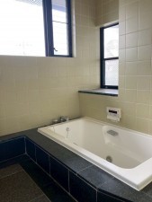 川西市矢問、中古一戸建ての風呂画像です