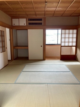 川西市矢問、中古一戸建ての寝室画像です