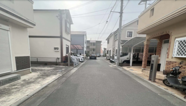 川西市出在家町、中古一戸建ての画像です