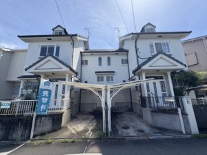 川西市西多田、中古一戸建ての外観画像です
