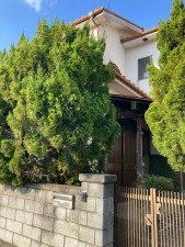 川西市見野、中古一戸建ての外観画像です