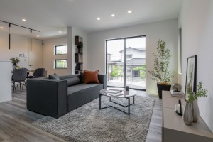 川西市緑台、新築一戸建ての居間画像です